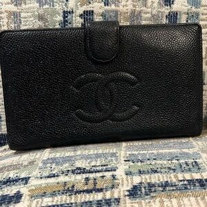 Chanel black wallet